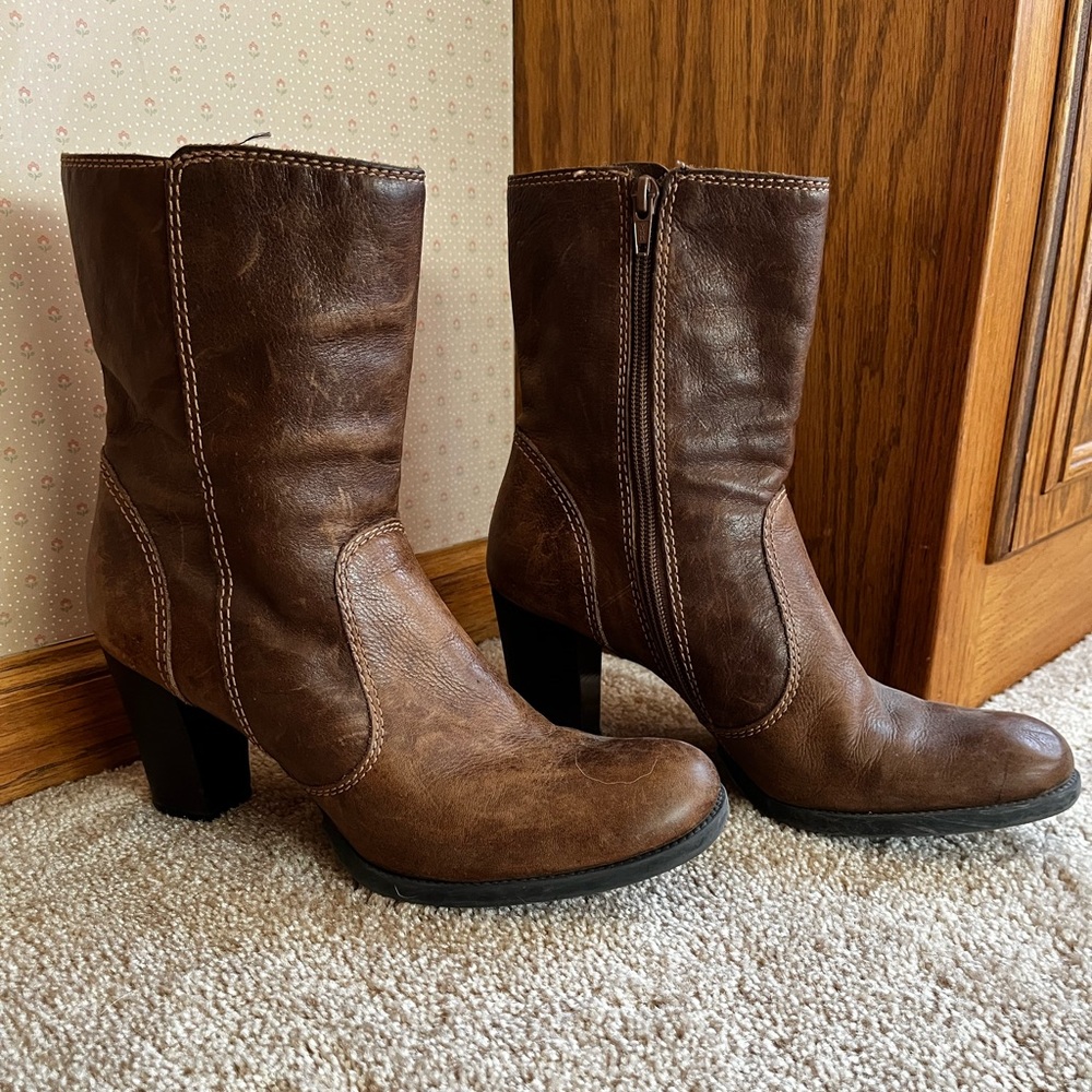Gianni Bini | High Heeled Ankle Brown Leather Boots | 9.5M